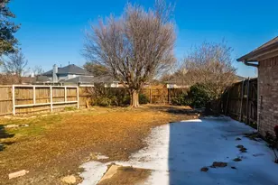 2614 Pecan Meadow Dr, Garland, TX 75040 - Photo 12