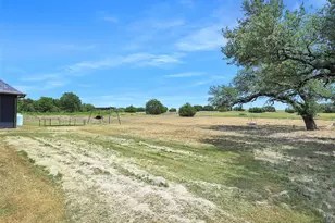 1074 Timber Hills Dr, Weatherford, TX 76087 - Photo 34