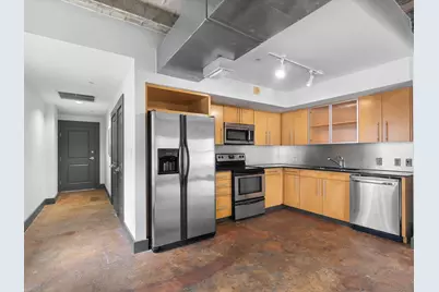 329 E Colorado Boulevard #202, Dallas, TX 75203 - Photo 6