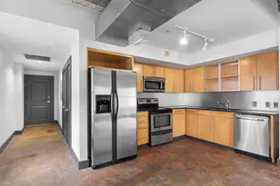 329 E Colorado Blvd, Dallas, TX 75203 - Photo 6