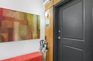 329 E Colorado Blvd, Dallas, TX 75203 - Photo 2