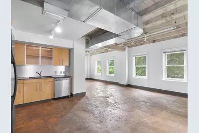 329 E Colorado Boulevard #202, Dallas, TX 75203 - Photo 4