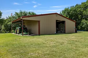 6533 Fm 2264, Rhome, TX 76078 - Photo 4