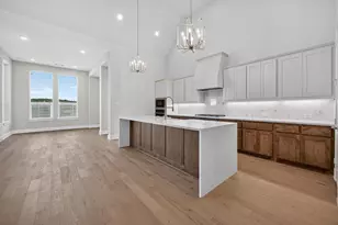 9821 Morning Cloak Dr, Denton, TX 76207 - Photo 2