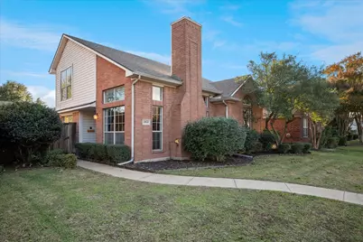 2814 Lois Lane, Rowlett, TX 75088 - Photo 2