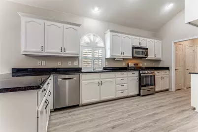 9924 Bend Court, Fort Worth, TX 76177 - Photo 8