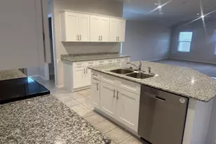 721 Durango Ln, Cleburne, TX 76033 - Photo 2