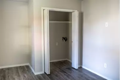 2416 Smith Avenue, Irving, TX 75061 - Photo 26