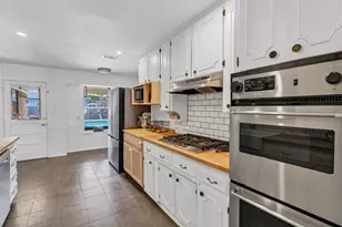 4025 Aragon Dr, Fort Worth, TX 76133 - Photo 10