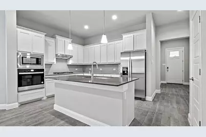2513 Starling Street, Denton, TX 76205 - Photo 2