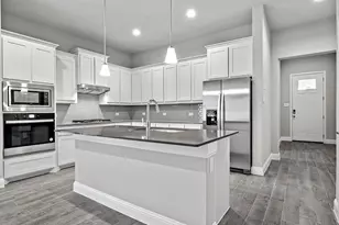 2513 Starling St, Denton, TX 76205 - Photo 2