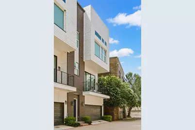 381 E Greenbriar Lane #401, Dallas, TX 75203 - Photo 2