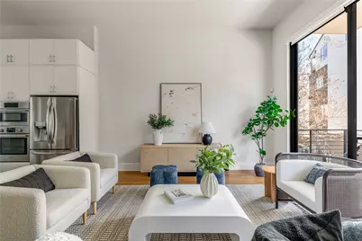 381 E Greenbriar Lane #401, Dallas, TX 75203 - Photo 10