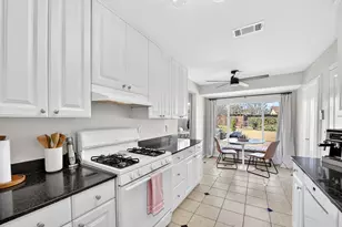 3105 Palmdale Cir, Dallas, TX 75234 - Photo 8