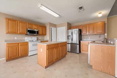 1209 Meadow Glen, Crowley, TX 76036 - Photo 8