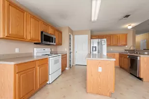 1209 Meadow Glen, Crowley, TX 76036 - Photo 10