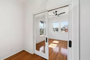 702 N Bishop Ave, Dallas, TX 75208 - Photo 12