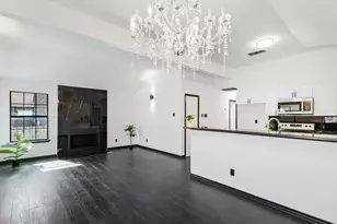 2361 Peak St, Fort Worth, TX 76106 - Photo 10