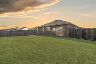 1061 Stanridge Ln, Van Alstyne, TX 75495 - Photo 32