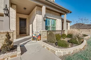 229 Wolf Creek Dr, Waxahachie, TX 75165 - Photo 2