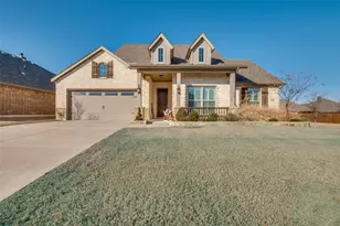 229 Wolf Creek Dr, Waxahachie, TX 75165 - Photo 1