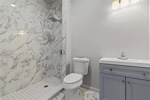 1207 E Russell Ave, Carrollton, TX 75006 - Photo 20