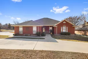 1701 Oakmeadow Dr, Decatur, TX 76234 - Photo 1