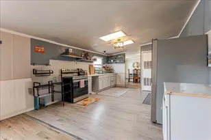 5206 Buttercup Ct, Granbury, TX 76049 - Photo 10