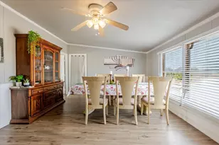 5206 Buttercup Ct, Granbury, TX 76049 - Photo 6