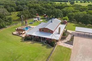 4237 County Rd 312B, Cleburne, TX 76031 - Photo 32