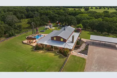 4237 County Road 312B, Cleburne, TX 76031 - Photo 2