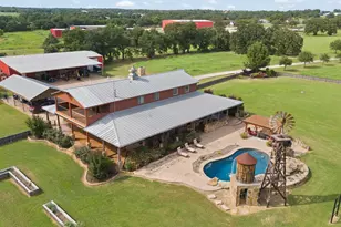 4237 County Rd 312B, Cleburne, TX 76031 - Photo 4