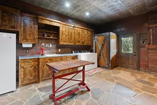 4237 County Rd 312B, Cleburne, TX 76031 - Photo 18