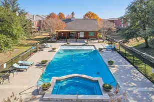 1049 Colonial Dr, Coppell, TX 75019 - Photo 30