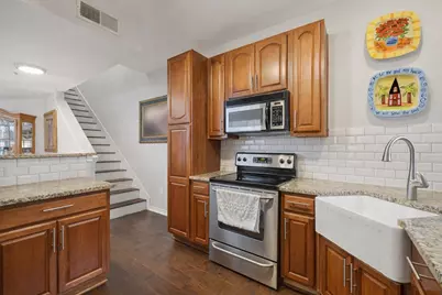 1049 Colonial Drive, Coppell, TX 75019 - Photo 6