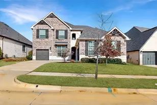 917 Fallbrook Ave, Denton, TX 76210 - Photo 2