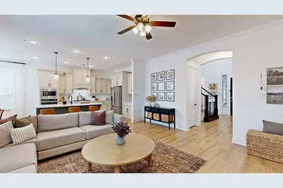 917 Fallbrook Avenue, Denton, TX 76210 - Photo 6