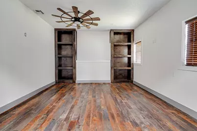 801 S Hampton Road, Crowley, TX 76036 - Photo 12