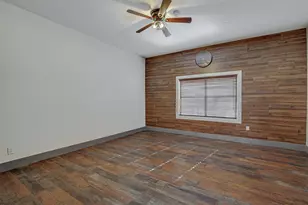 801 S Hampton Rd, Crowley, TX 76036 - Photo 4