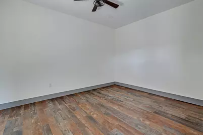 801 S Hampton Road, Crowley, TX 76036 - Photo 18