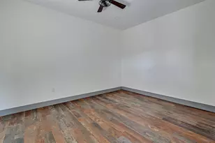 801 S Hampton Rd, Crowley, TX 76036 - Photo 18