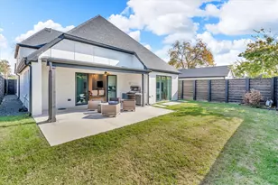 7519 Robin Rd, Dallas, TX 75209 - Photo 40