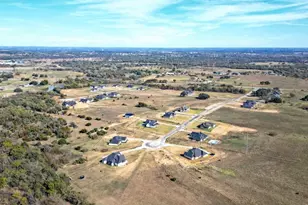 1013 Lilly Ln, Weatherford, TX 76088 - Photo 1