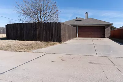 737 Summercrest Boulevard, Burleson, TX 76028 - Photo 30