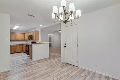 737 Summercrest Boulevard, Burleson, TX 76028 - Photo 6