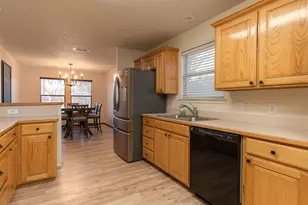 737 Summercrest Blvd, Burleson, TX 76028 - Photo 12