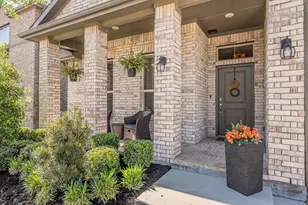 848 Shepperton Wy, Fort Worth, TX 76247 - Photo 2