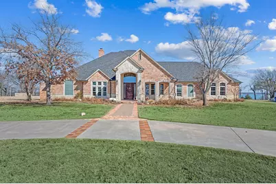 208 Highpoint Circle, Valley View, TX 76272 - Photo 1