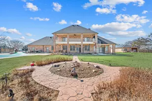 208 Highpoint Cir, Valley View, TX 76272 - Photo 26