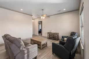 417 W Andrew Dr, Mabank, TX 75147 - Photo 6